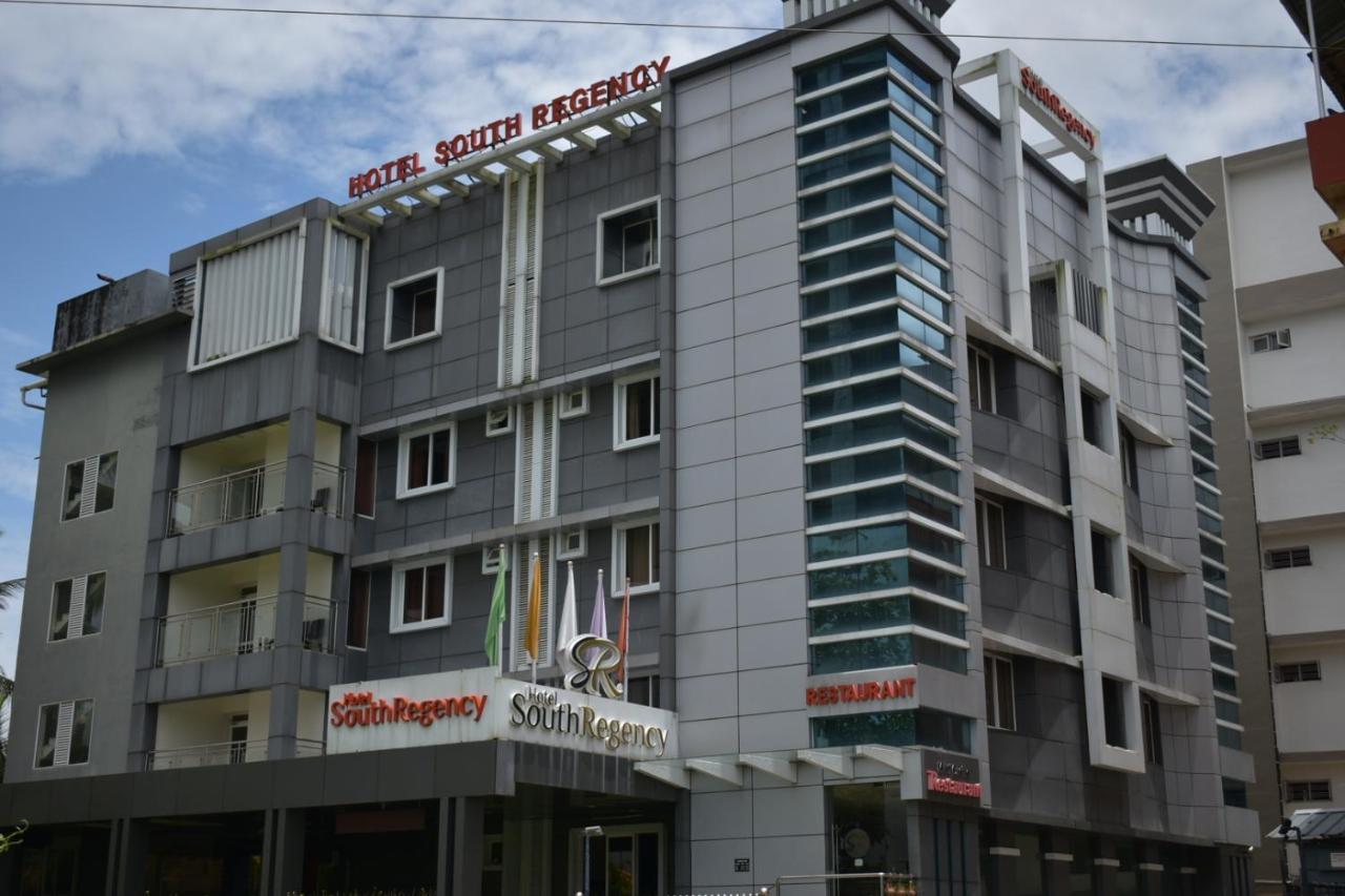 Hotel South Regency, Ernakulam Kochi Dış mekan fotoğraf